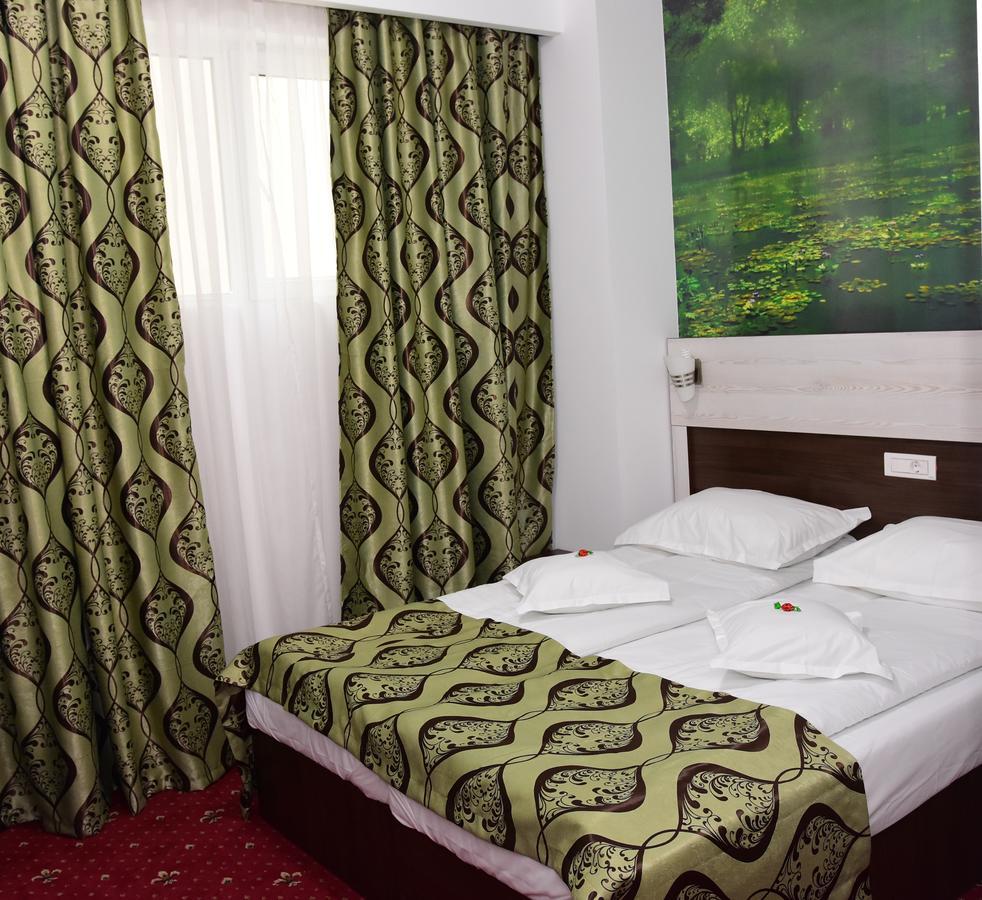 Hostel Orhideea Buzau Exterior photo