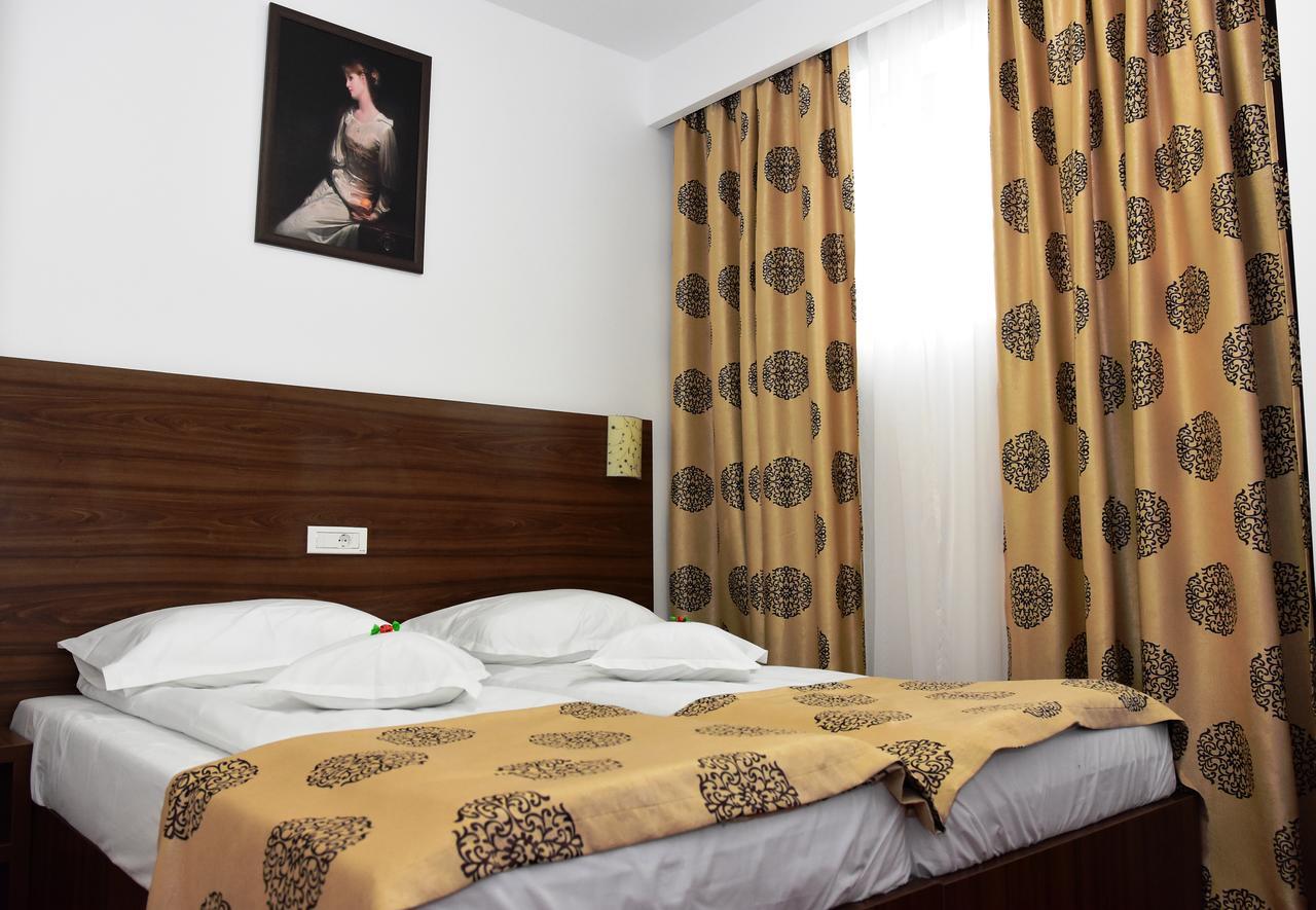 Hostel Orhideea Buzau Exterior photo